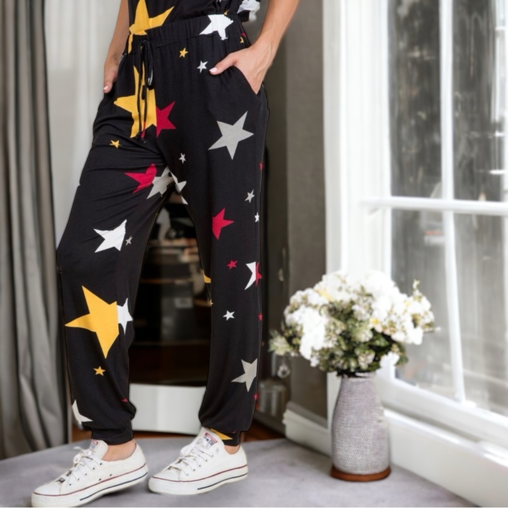 Two Piece Star Printed Casual Lounge Set - Picture 3 of 11